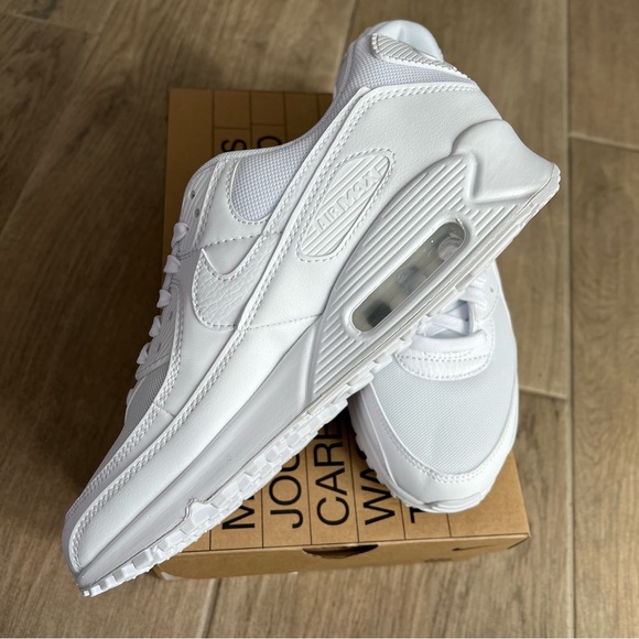 Nike Air Max 90 - Picture 6 of 9